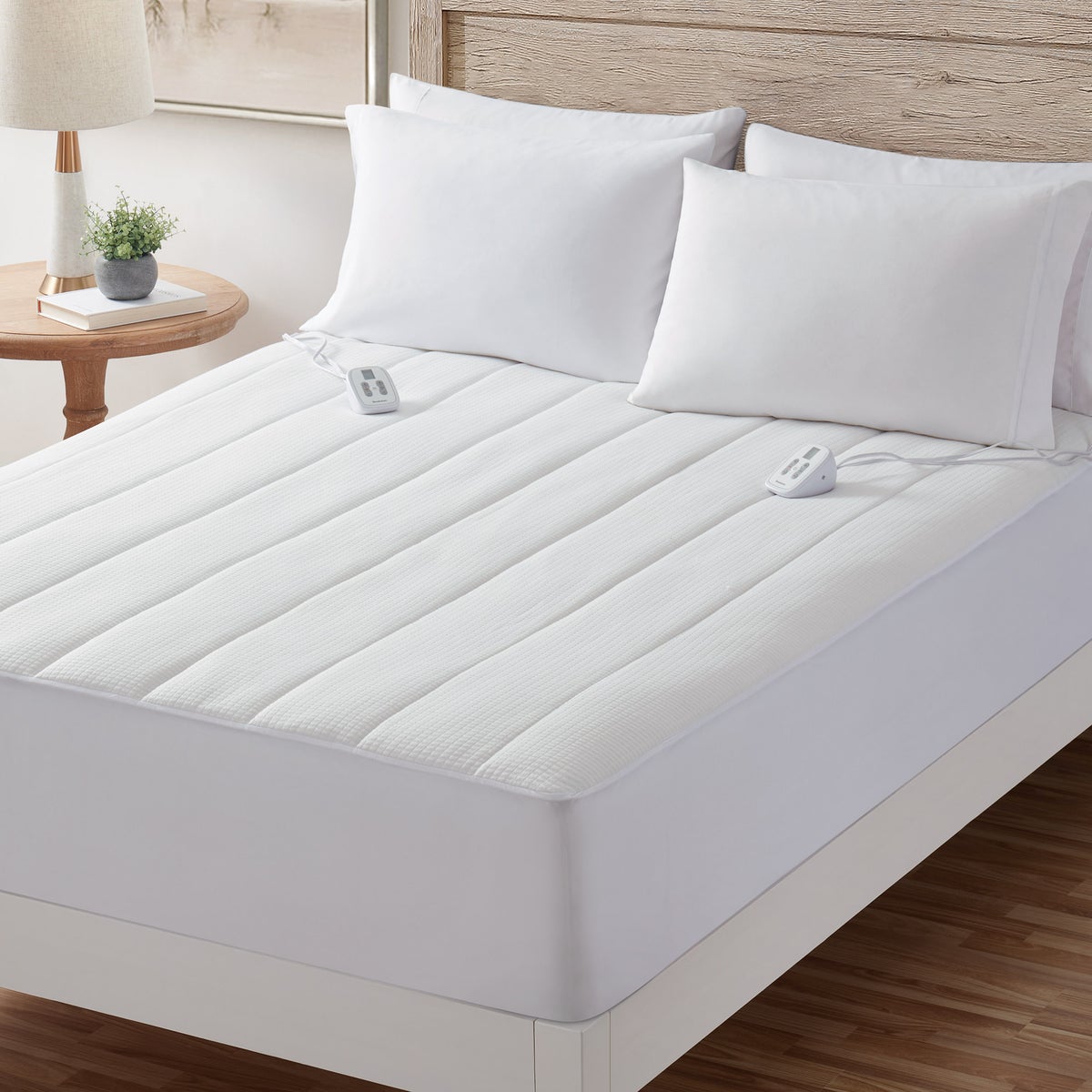 Brookstone King-Size Heated Mattress Pad