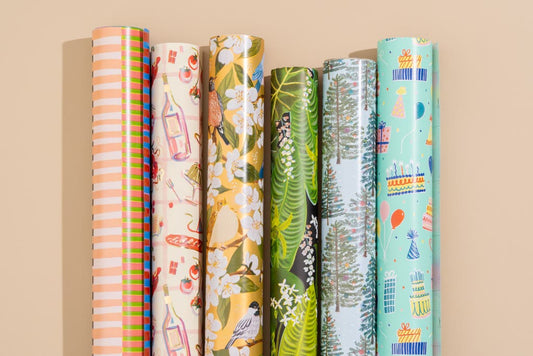 Tom Smith Gift  Wrap